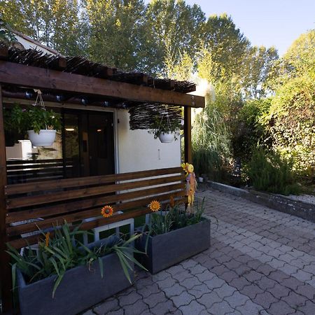 Studio Dans Le Luberon Cereste Luaran gambar