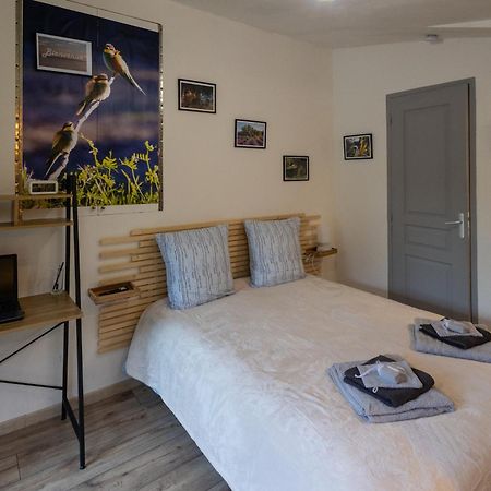 Studio Dans Le Luberon Cereste Luaran gambar
