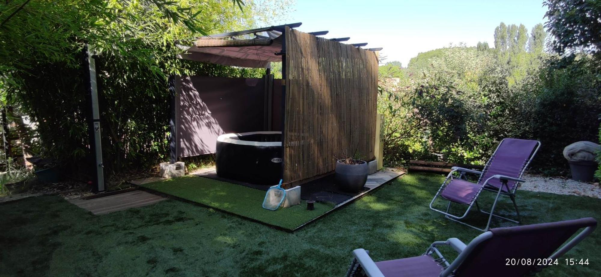 Studio Dans Le Luberon Cereste Luaran gambar